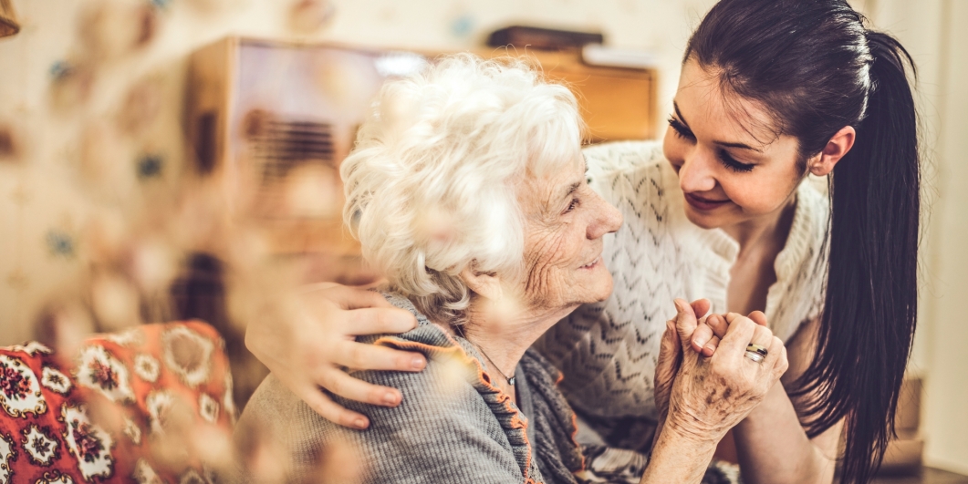 Seniorenbetreuung zu Hause – Stundenweise oder rund um die Uhr